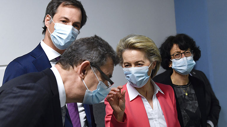 Η Ε.Ε. θα κλείσει συμφωνία με την Pfizer για την προμήθεια 1,8 δισεκατομμυρίου δόσεων εμβολίου